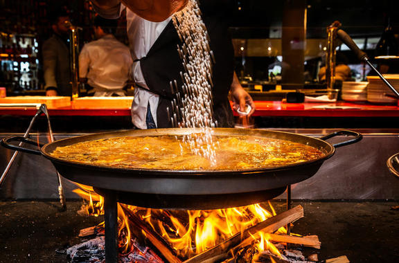 mercado little spain thanksgiving paella