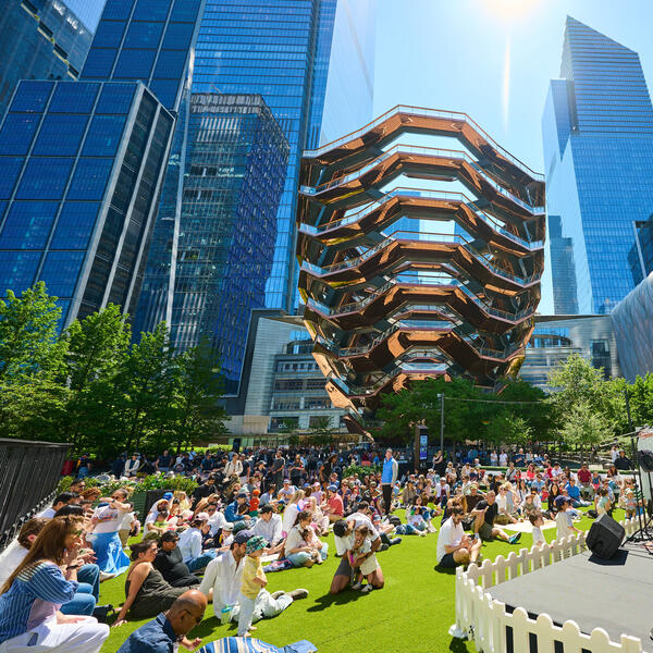 Family Fun in the Public Square and Gardens