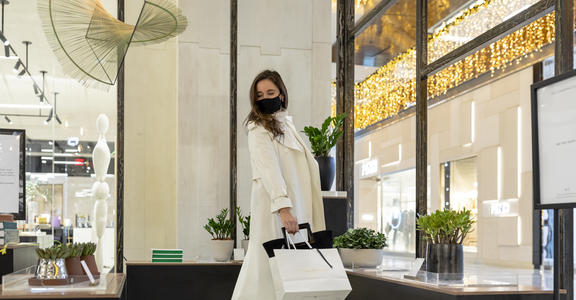 woman shopping at the conservatory