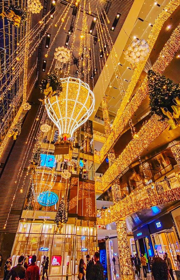 The Shops & Restaurants at Hudson Yards - NYC 