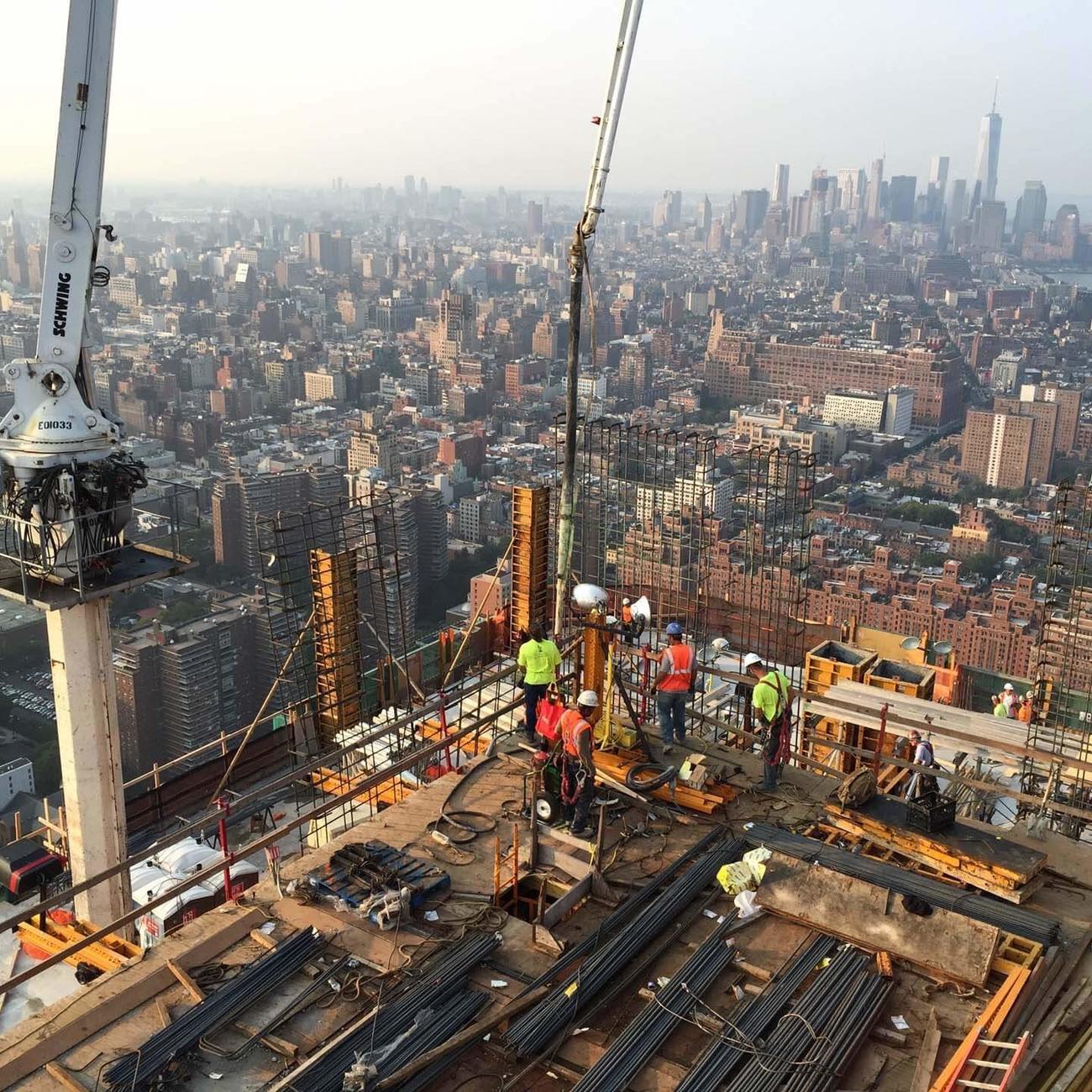 48th Floor Concrete Pour at 10HY - courtesy of Geoff Butler
